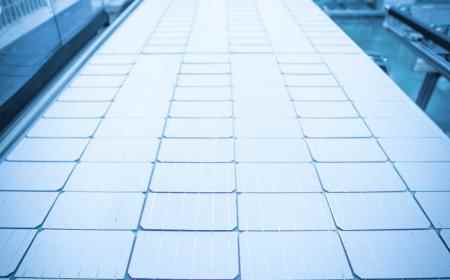 隆基绿能发布双玻新品