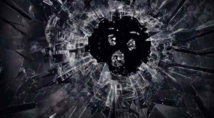 5 Saatlik Black Mirror Filmi Geliyor!